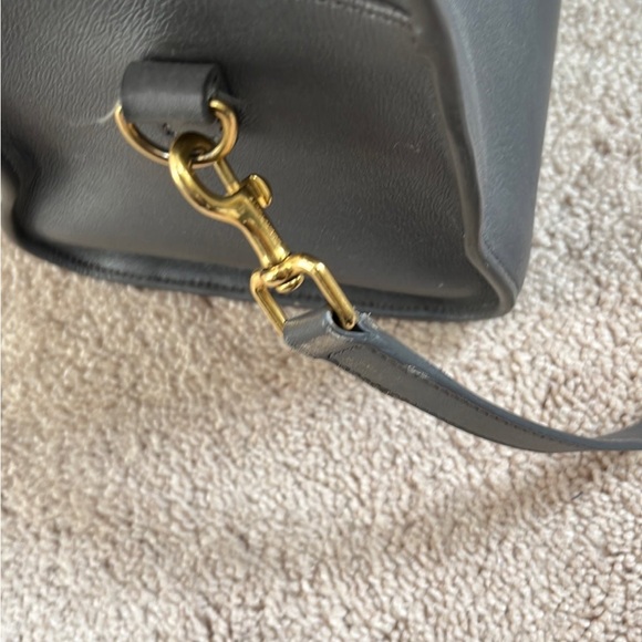 Saint Laurent Monogram Cabas handbag  grey and gold hardware - Picture 5 of 8